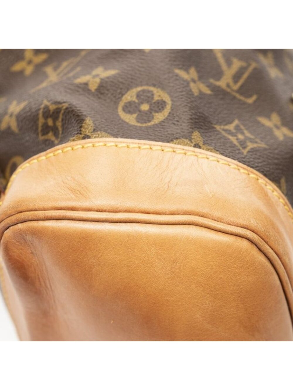 Louis Vuitton Montsouris Brown Monogram Canvas Shoulder Bag - Picture 7 of 10